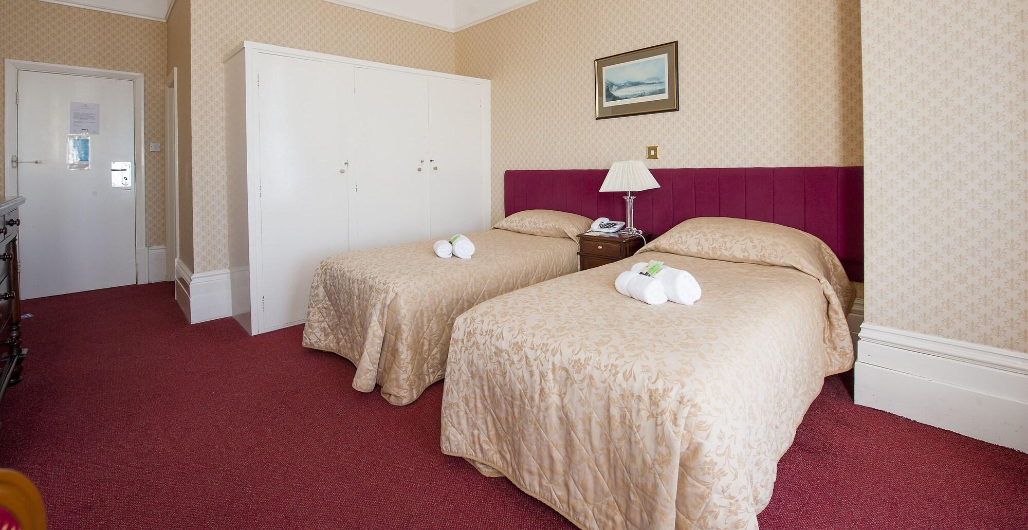 Albany Lions Hotel イーストボーン エクステリア 写真