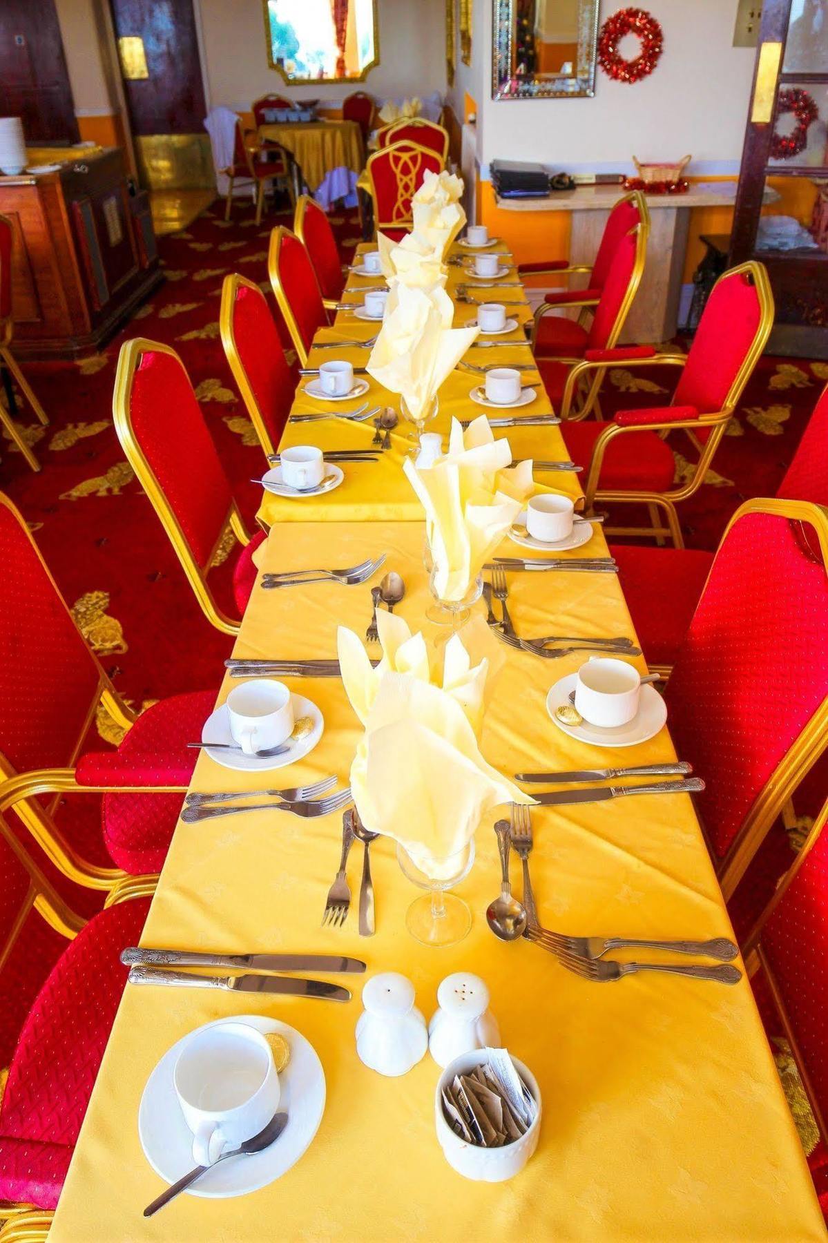 Albany Lions Hotel イーストボーン エクステリア 写真